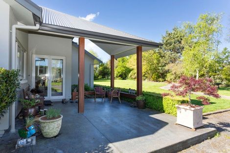 Photo of property in 239 Adelaide Road, Dannevirke, 4930