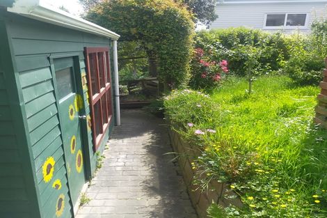 Photo of property in 26 Porterfield Street, Macandrew Bay, Dunedin, 9014