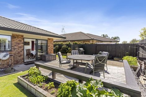 Photo of property in 15 Nicole Place, Papamoa Beach, Papamoa, 3118