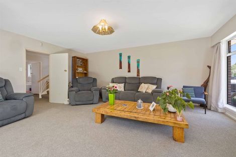 Photo of property in 6 Ilfracombe Place, Burnside, Christchurch, 8053