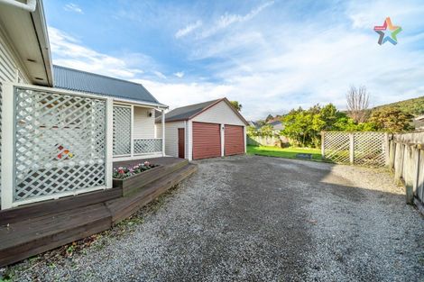 Photo of property in 12 Purser Grove, Fairfield, Lower Hutt, 5011