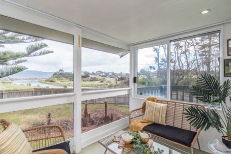 Photo of property in 21 Makora Road, Otaihanga, Paraparaumu, 5036