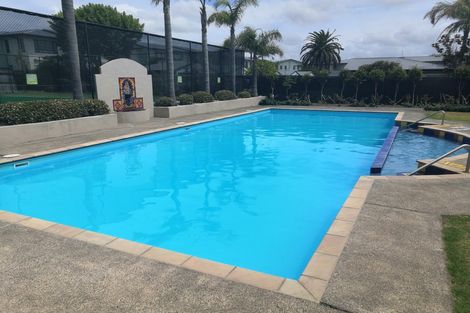 Photo of property in 20/2 Armoy Drive, East Tamaki, Auckland, 2016