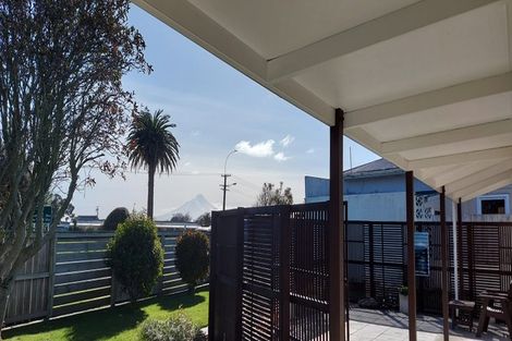 Photo of property in 212 Waihi Road, Hawera, 4610