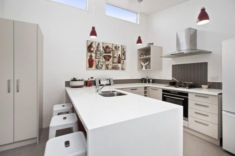 Photo of property in 18 Bidwill Street, Mount Cook, Wellington, 6021