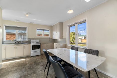 Photo of property in 15 Sheridan Street, Silverdale, Hamilton, 3216