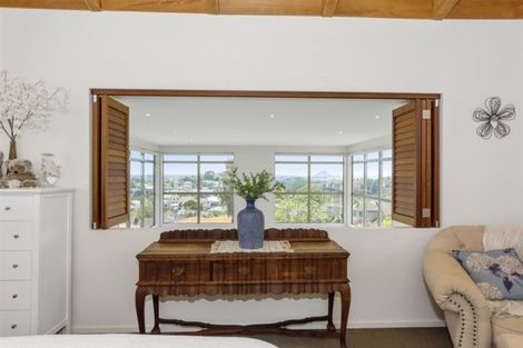 Photo of property in 14 Eyres Place, Ohauiti, Tauranga, 3112