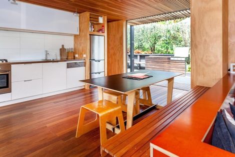 Photo of property in 118 Onemana Drive, Onemana, Whangamata, 3691