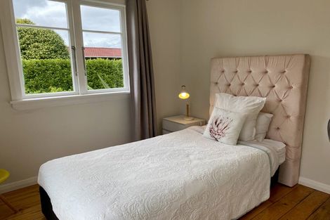 Photo of property in 2 Brassey Street, Waverley, 4510