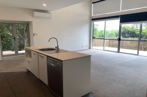 Photo of property in 76h Edmonton Road, Henderson, Auckland, 0612