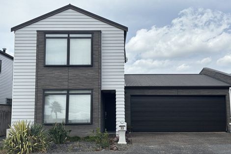 Photo of property in 33 Vinograd Drive, Te Atatu Peninsula, Auckland, 0610