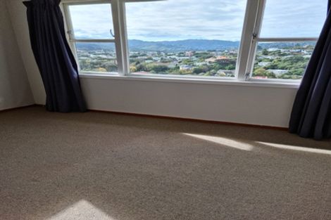 Photo of property in 3 Voltaire Street, Karori, Wellington, 6012