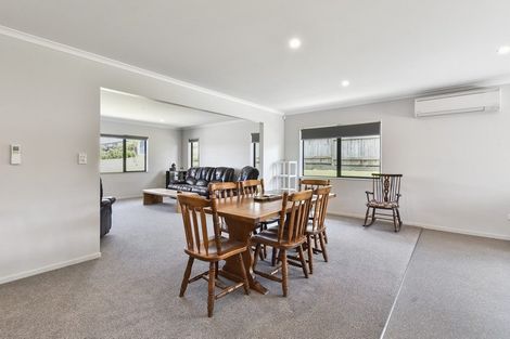 Photo of property in 13 Muirhill Place, Pokeno, 2402
