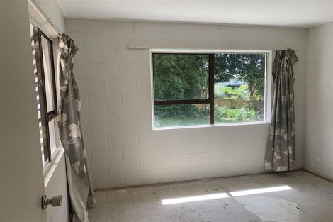 Photo of property in 2/2 Flavia Close, Torbay, Auckland, 0630