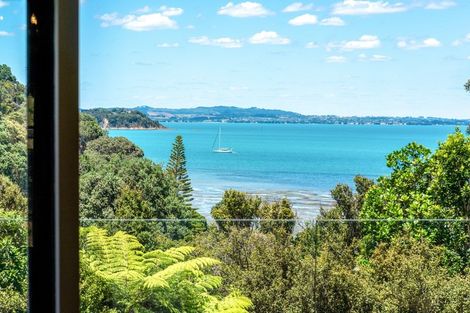 Photo of property in 3 Makora Avenue, Oneroa, Waiheke Island, 1081