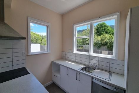 Photo of property in 28 Davidson Crescent, Tawa, Wellington, 5028