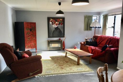 Photo of property in 3 Kaimata Street, Brooklands, New Plymouth, 4310