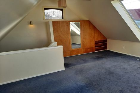 Photo of property in 62 Mortimer Terrace, Brooklyn, Wellington, 6021