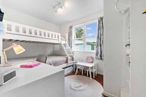 Photo of property in 18 Cargill Street, Papakura, 2110