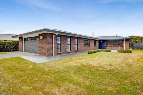 Photo of property in 74 Rata Street, Hawera, 4610