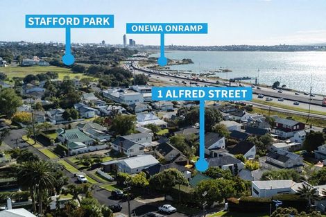 Photo of property in 1 Alfred Street, Northcote Point, Auckland, 0627