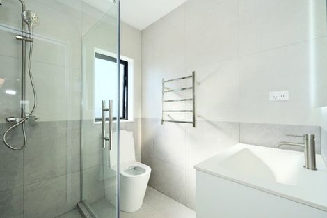 Photo of property in 4 Waimarie Drive, Karaka, 2578