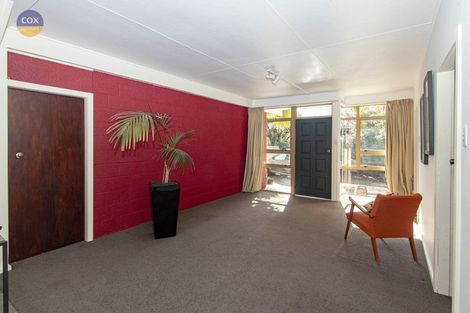 Photo of property in 16 Burns Road, Hospital Hill, Napier, 4110