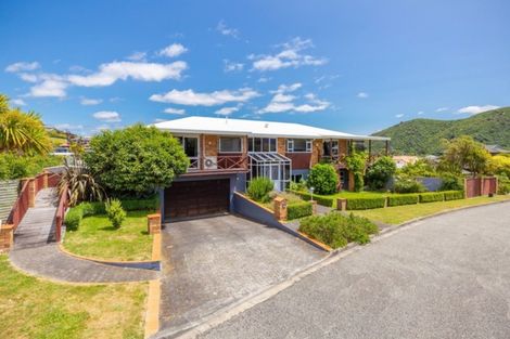 Photo of property in 12 Matai Place, Waikawa, Picton, 7220