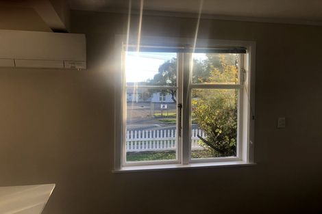 Photo of property in 1/6 Oxford Crescent, Ebdentown, Upper Hutt, 5018