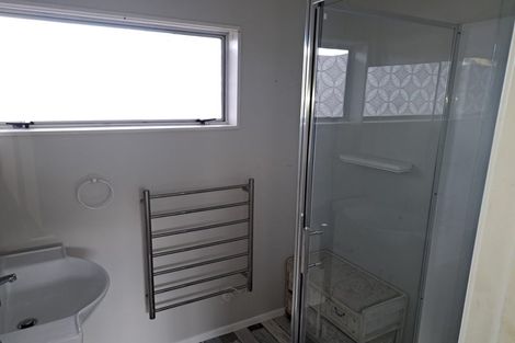 Photo of property in 44a Bauchop Road, Waterloo, Lower Hutt, 5011