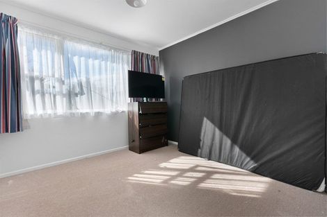 Photo of property in 76 Cargill Street, Papakura, 2110