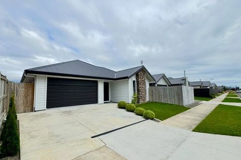 Photo of property in 50 Freedom Drive, Kelvin Grove, Palmerston North, 4414