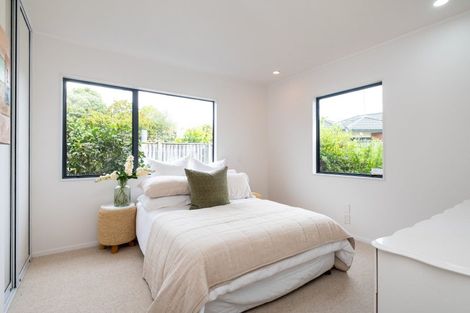 Photo of property in 5 Kensington Drive, Taradale, Napier, 4112