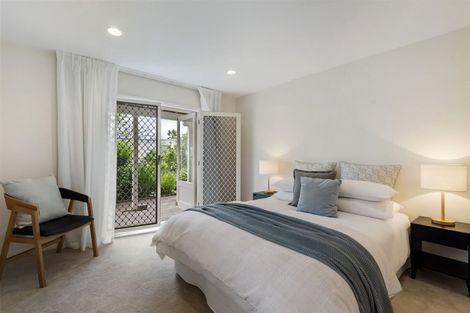 Photo of property in 1/248 Hurstmere Road, Takapuna, Auckland, 0622