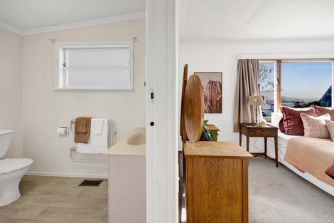 Photo of property in 39 Cameron Street, New Plymouth, 4310