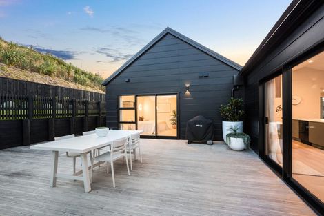 Photo of property in 75 Queen Charlotte Drive, Aotea, Porirua, 5024