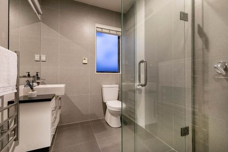 Photo of property in 29 Huntington Park Drive, Greenhithe, Auckland, 0632