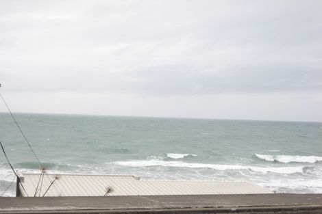 Photo of property in 33 Messenger Terrace, Oakura, 4314