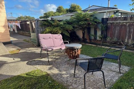 Photo of property in 62 Peel Street, Westport, 7825