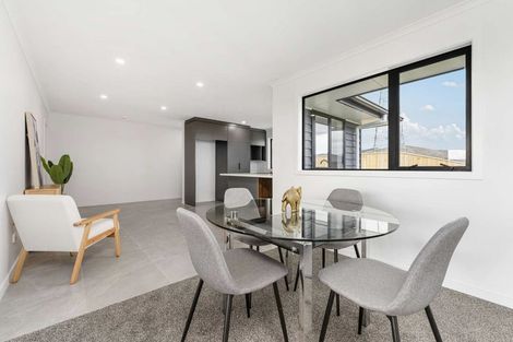 Photo of property in 59 Atlantic Drive, Fitzherbert, Palmerston North, 4410