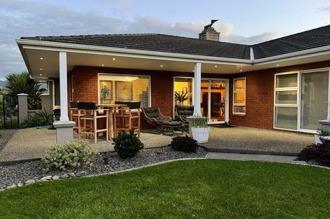 Photo of property in 15 Okarito Avenue, Levin, 5510