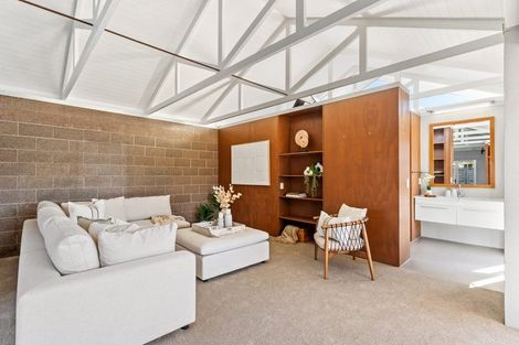 Photo of property in 21a Laurence Street, Manly, Whangaparaoa, 0930