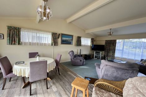 Photo of property in 1 Spicer Place, Tawa, Wellington, 5028