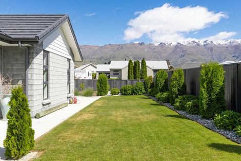 Photo of property in 24 Ethereal Crescent, Mount Pisa, Cromwell, 9383
