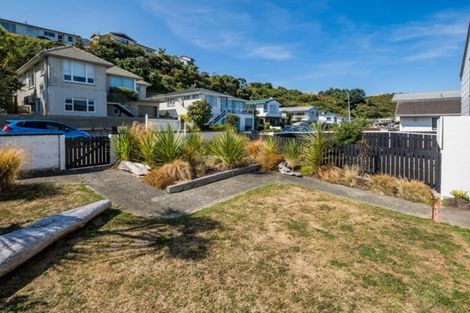 Photo of property in 16 Witham Street, Island Bay, Wellington, 6023
