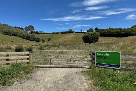 Photo of property in 165 Breckenridge Road, Puketapu, Napier, 4183