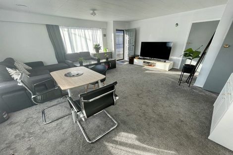 Photo of property in 205 Stokes Valley Road, Stokes Valley, Lower Hutt, 5019