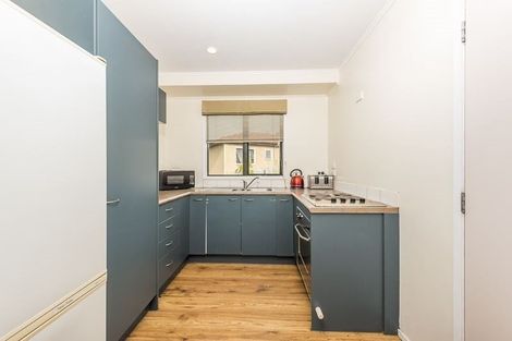 Photo of property in 26 Dovey Place, Massey, Auckland, 0614