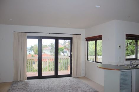 Photo of property in 15 Bushglen Court, Browns Bay, Auckland, 0630