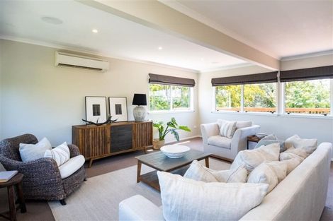 Photo of property in 15 Emerald Hill, Havelock North, 4130